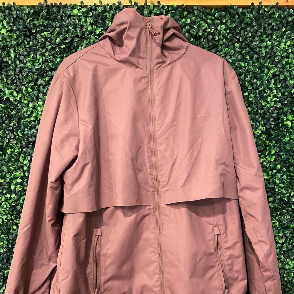 Mauve color Champion Rain jacket size Medium